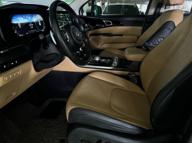 KIA Carnival Noblesse 2020