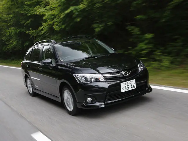 Toyota Corolla Fielder 